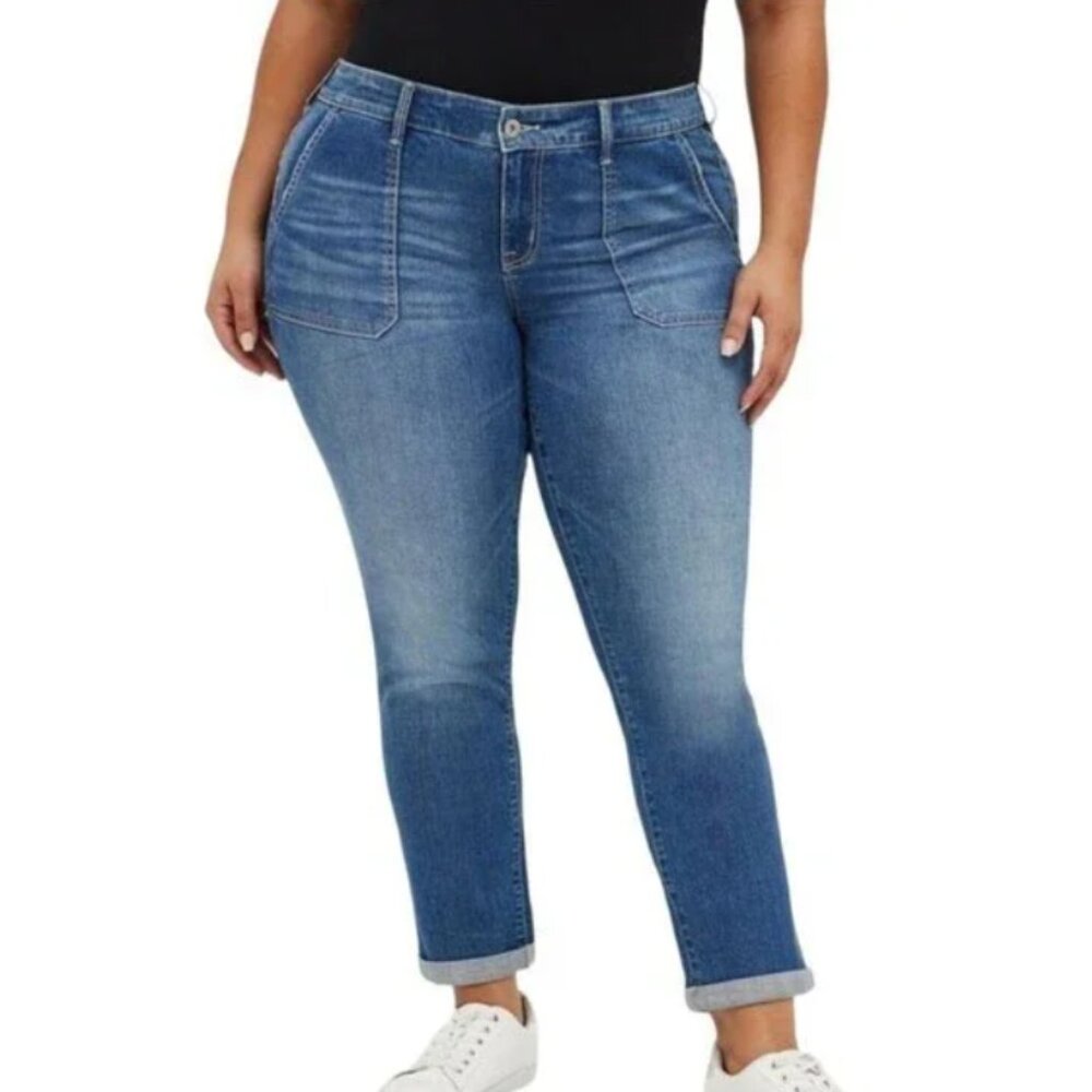 Torrid Women's Blue Stretch Boyfriend Straight Leg Jeans‎ Size: 24 Short